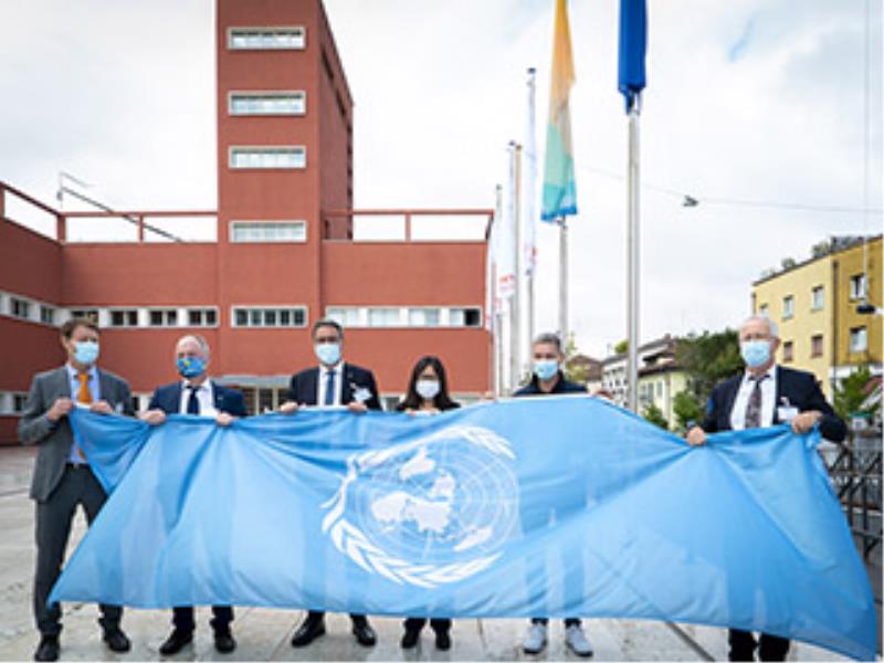 Today the United Nations flag has been officially hoisted in front of the Eurac Research headquarters