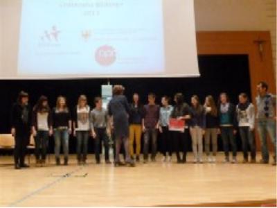 Südtirols Schulen vorne dabei - Sensationelle Ergebnisse beim Schülerwettbewerb zur politischen Bildung 2014