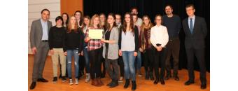 Schülerwettbewerb Politische Bildung: Landesrat Achammer prämiert Siegerklassen
